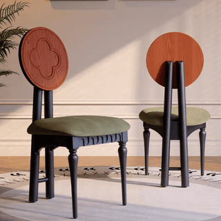 Классические французские обеденные стулья Vancleef – элегантность из массива дуба