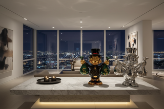 McDuck Money Bags Millionaire Statue