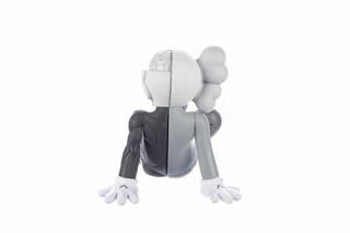 KAWS Companion Resting place Gray Statue-Ornaments Statues Figurines